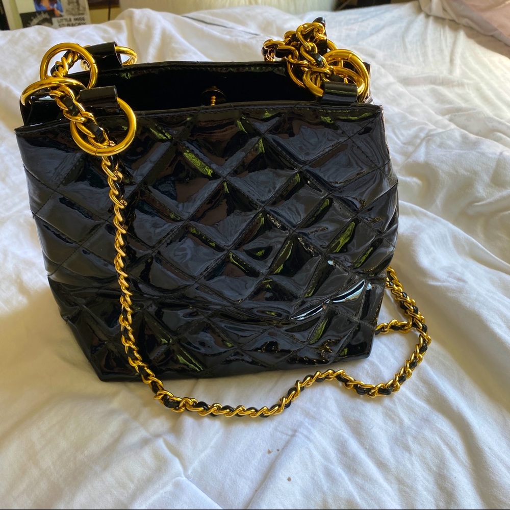 Lord & Taylor Brand Black and Gold Bag